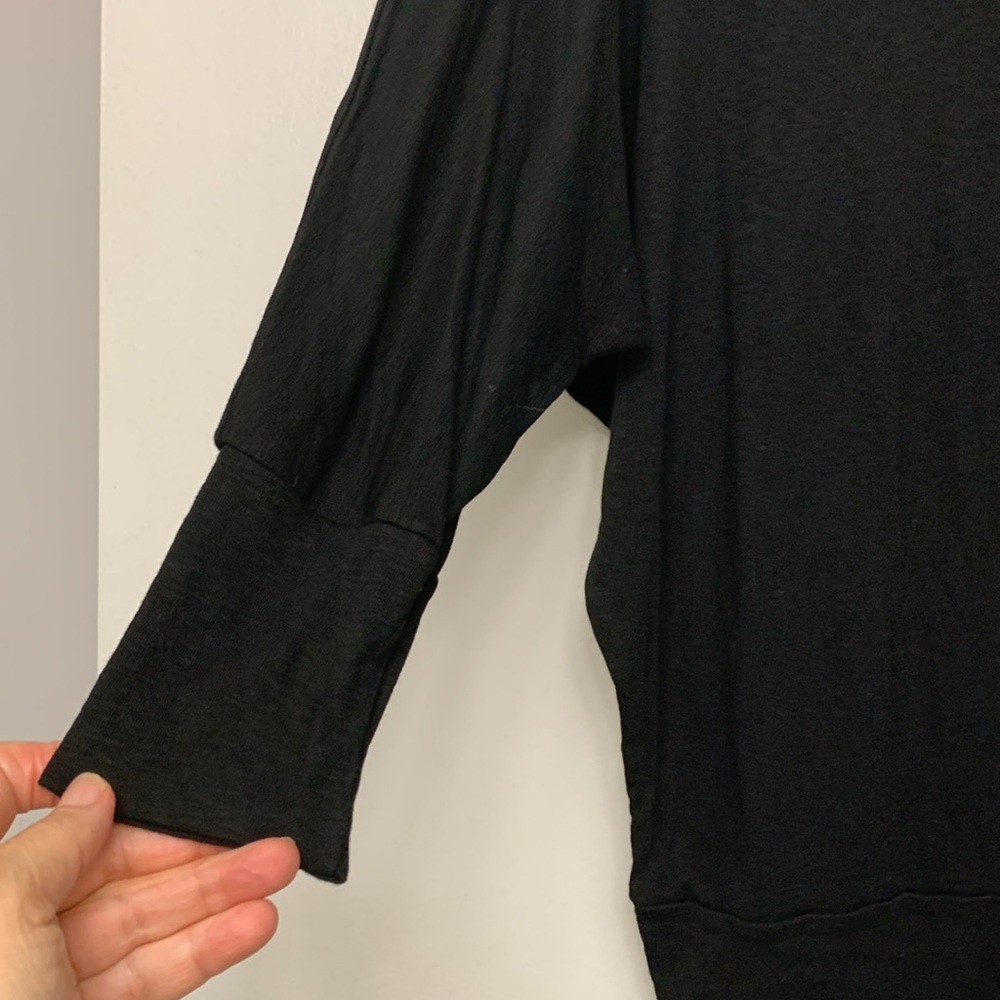 Michael Stars new top, long raglan sleeve,cuff, elegant,easy,versatile,styled!😀 - Picture 4 of 8